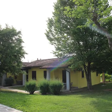 Rezort 2 2 *