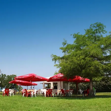 Ośrodek wypoczynkowy Bungalow Comfort *